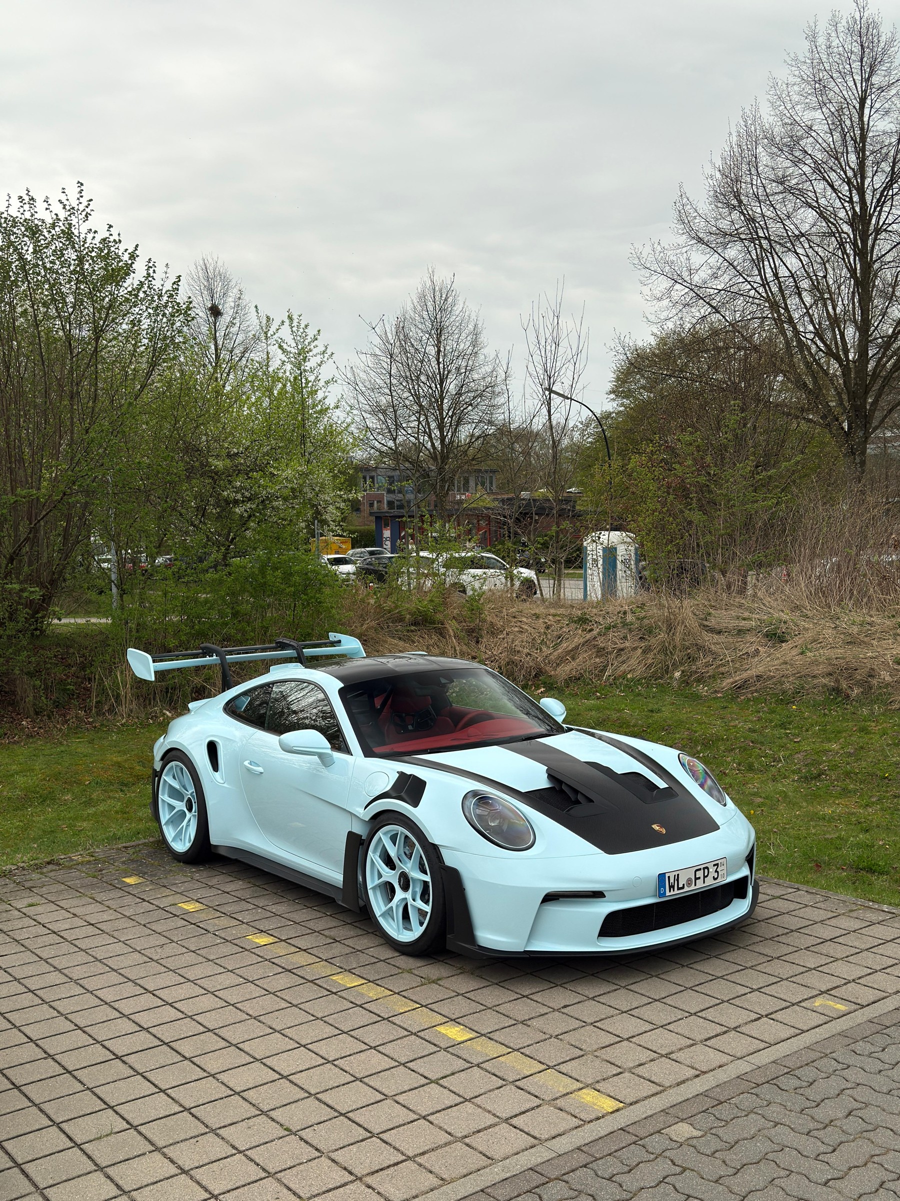 Porsche 911 GT3 RS (992) in Coppaflorio Blue