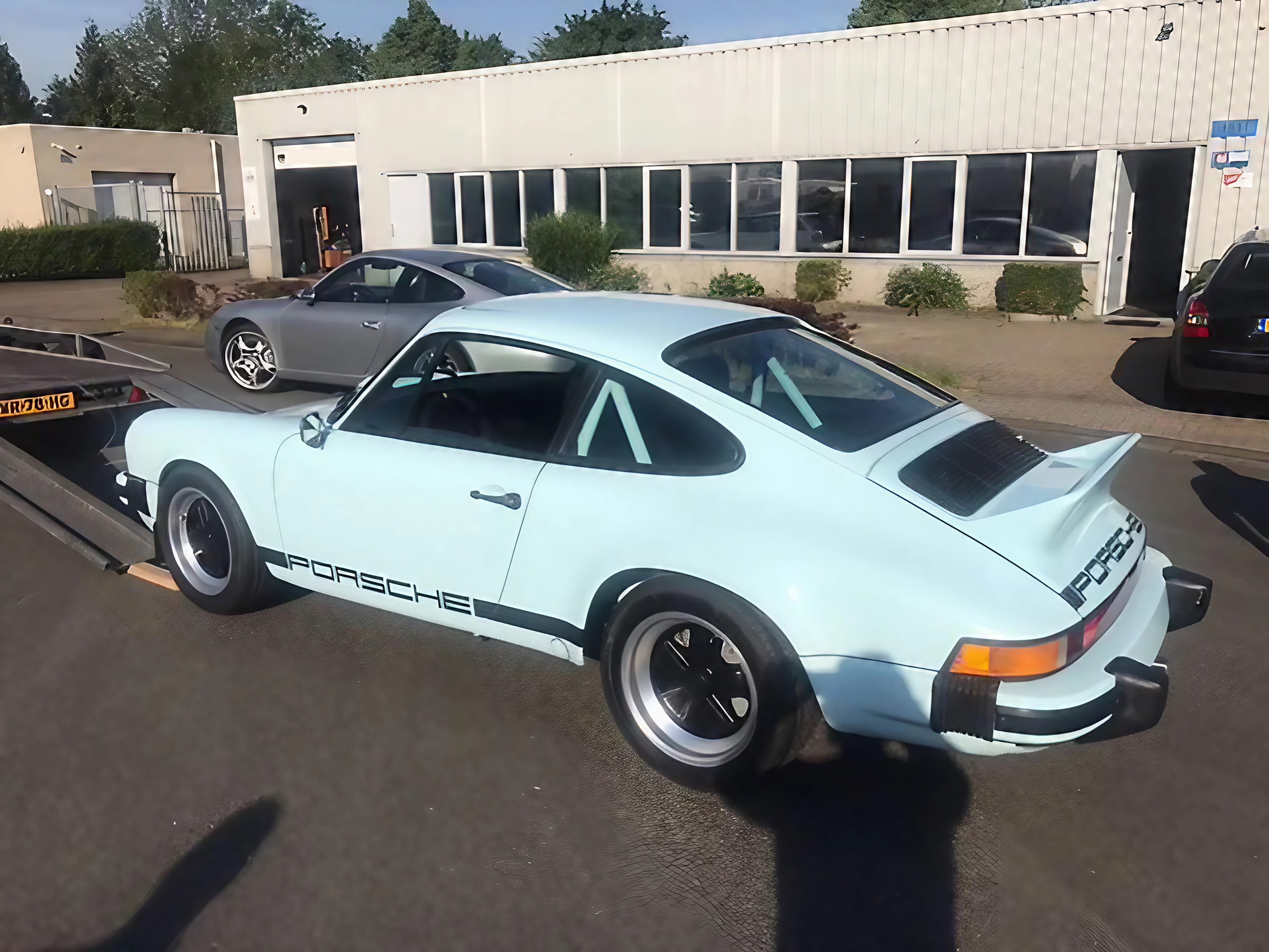 Porsche 911 Coupé (G-Modell) in Coppaflorio Blue